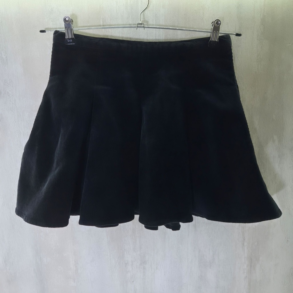 SO Skirt Juniors 5 Black Corduroy Pleated Skater Mini Stretch Flared Pull On